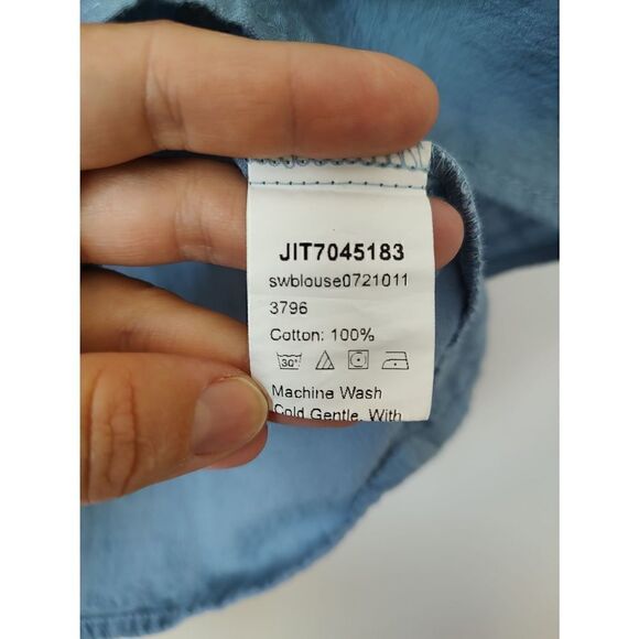 Emery Rose Women's Size Large Light Blue Cap Sleeve Cropped Top Shirt Blouse - Picture 2 of 4